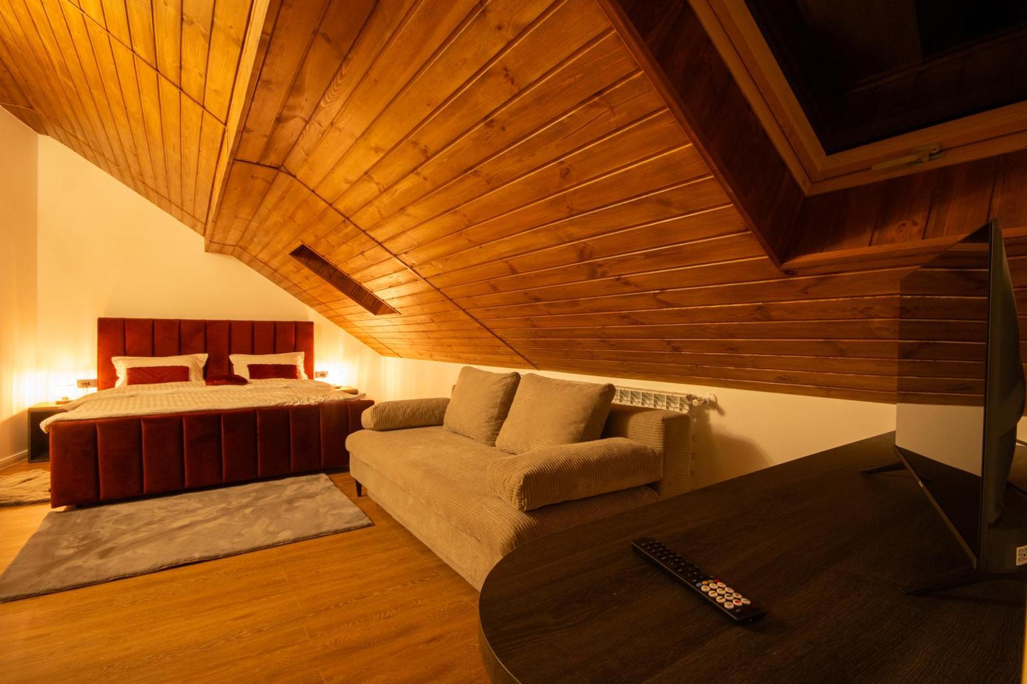 Hotel Domeniul Nordului Bucovlna à Vama  Extérieur photo