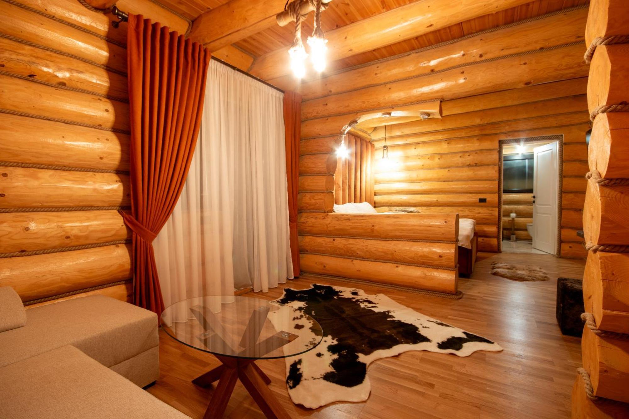 Hotel Domeniul Nordului Bucovlna à Vama  Extérieur photo