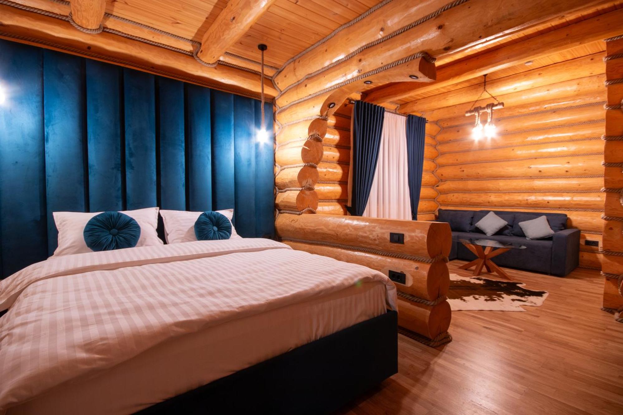 Hotel Domeniul Nordului Bucovlna à Vama  Extérieur photo