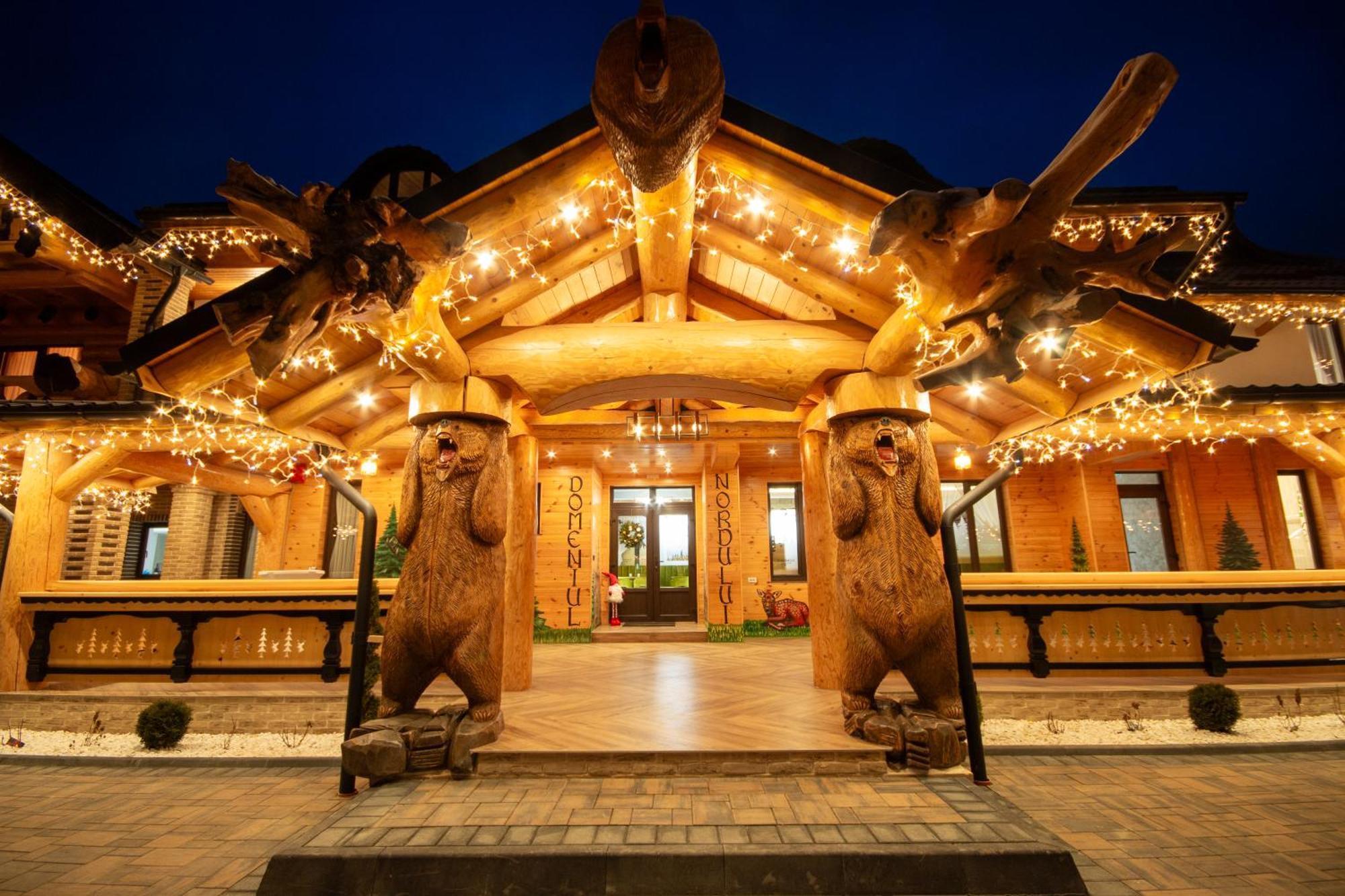 Hotel Domeniul Nordului Bucovlna à Vama  Extérieur photo