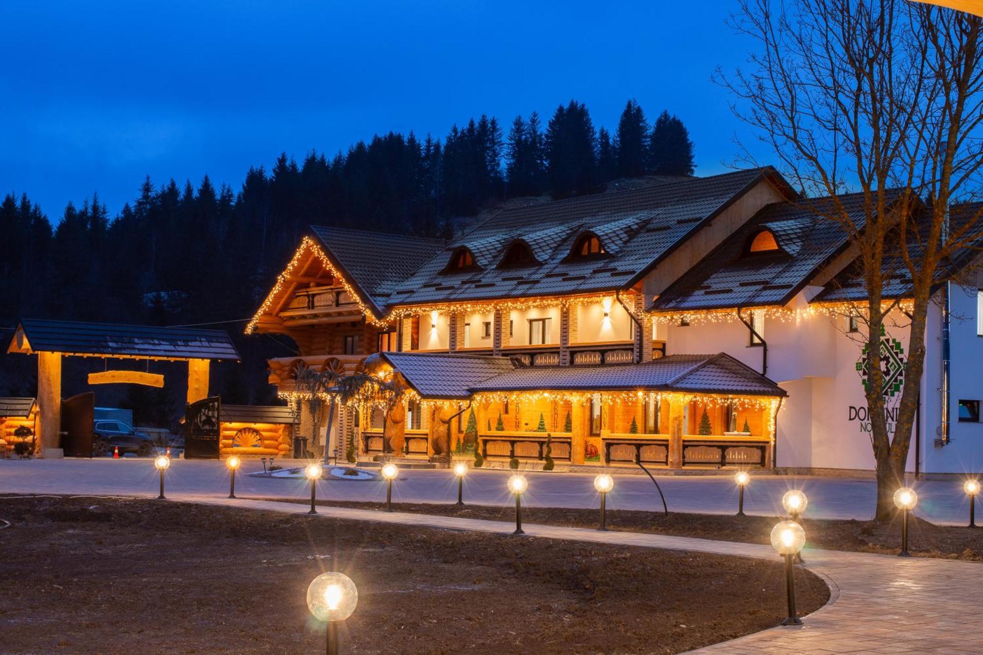 Hotel Domeniul Nordului Bucovlna à Vama  Extérieur photo